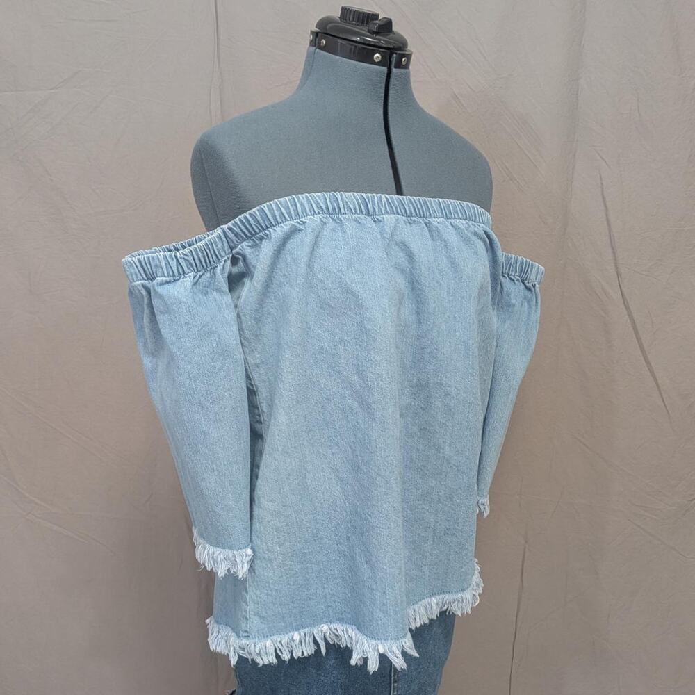 Light blue 100% cotton off‑shoulder denim top by Papaya, size M